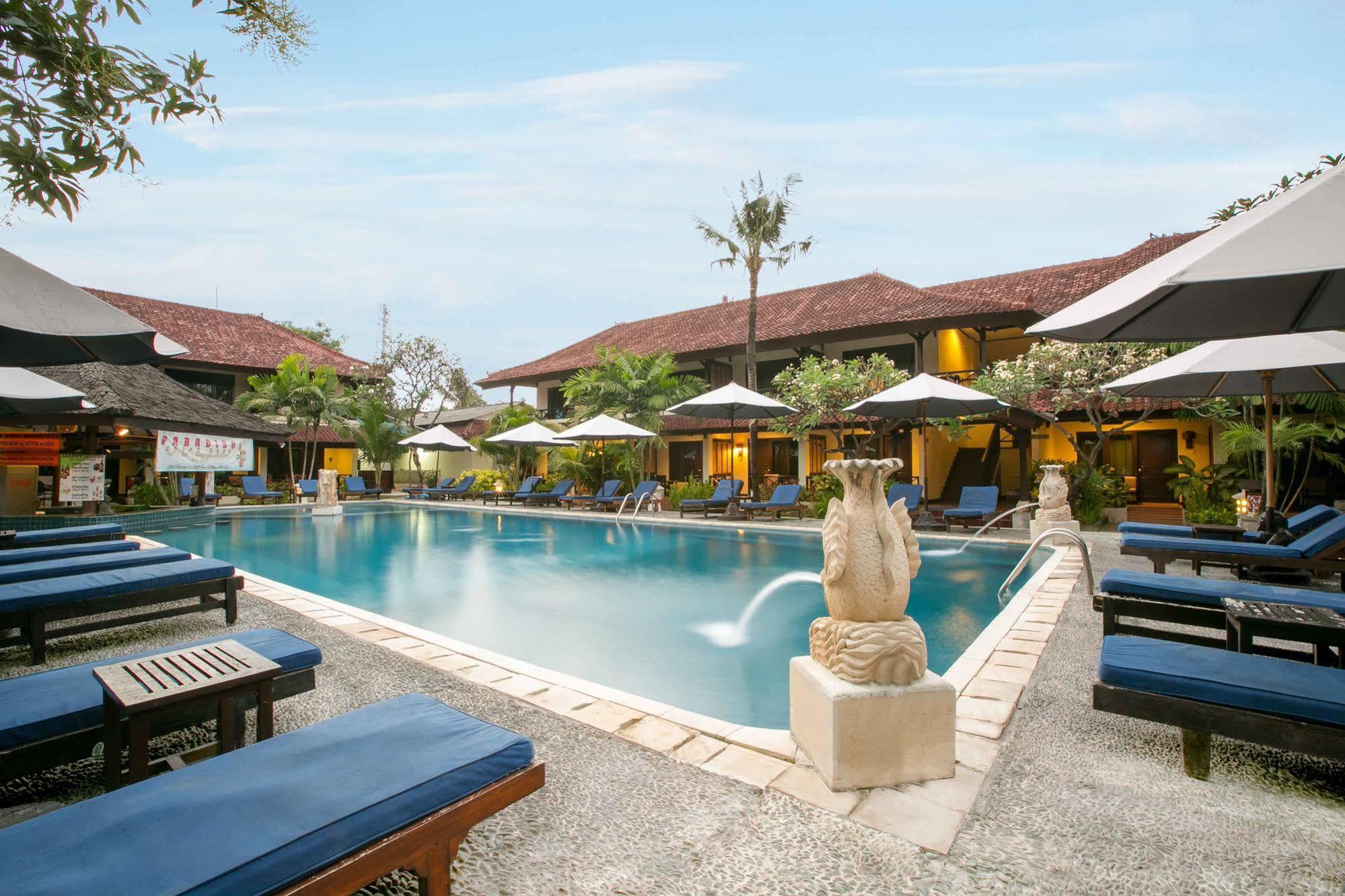 Legian Paradiso Hotel Exterior foto