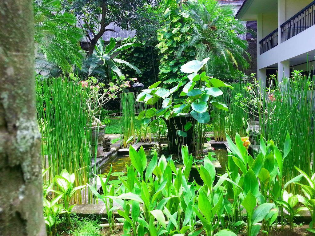 Legian Paradiso Hotel Exterior foto