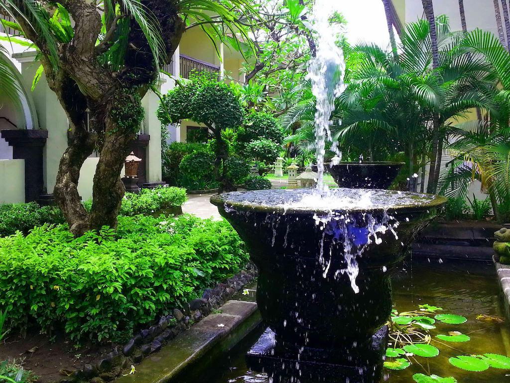 Legian Paradiso Hotel Exterior foto